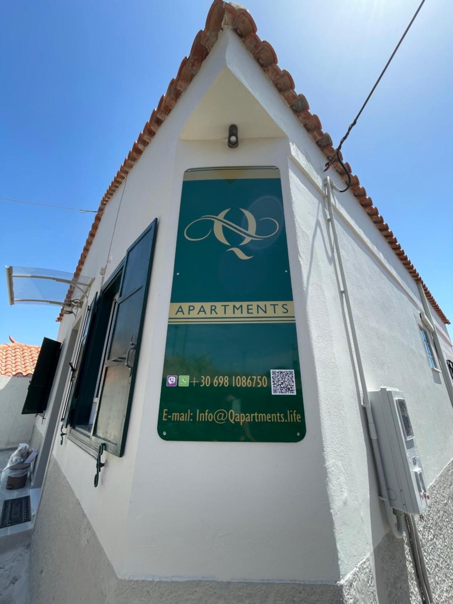 Q Apartments Molyvos Митимна Екстериор снимка